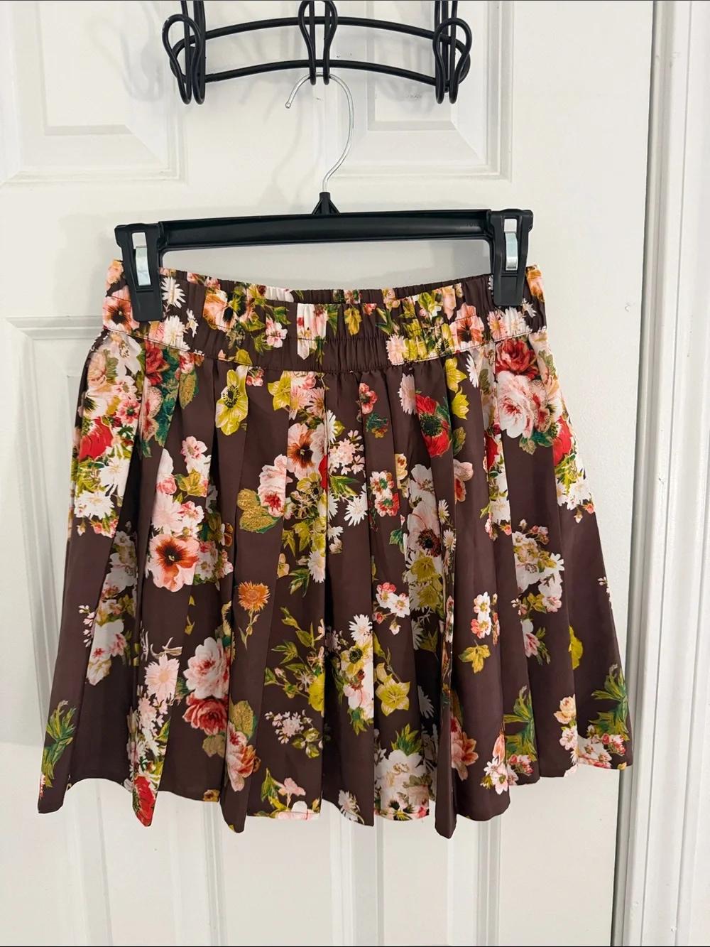 Princess Vera wang Brown Floral Pleated Mini Skirt Size Medium